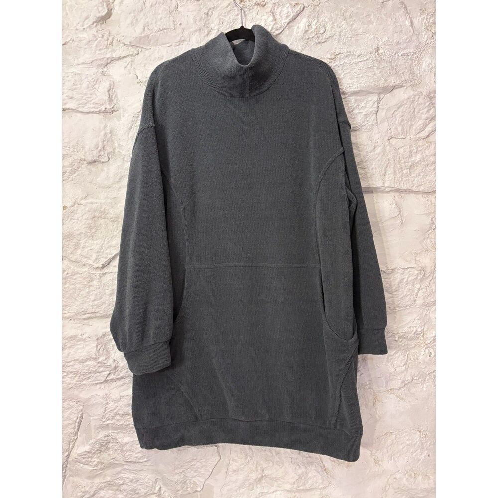 Free People Beach Chloe Pullover Charcoal Oversized Turtleneck Tunic Soft Cozy - Picture 2 of 7